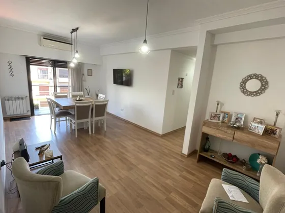 3 Ambientes Con Balcon Y Baulera  