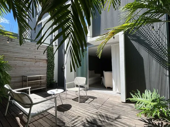 Alquiler De Amplio Apartamento Familiar Con Terraza Privada En La Zona Colonial