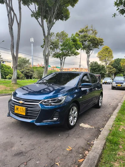 Chevrolet Onix 1.0t Premier Hatch At