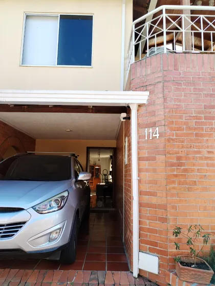 Casa Remodelada Y Expandida, Conjunto Privado Versalles 1 