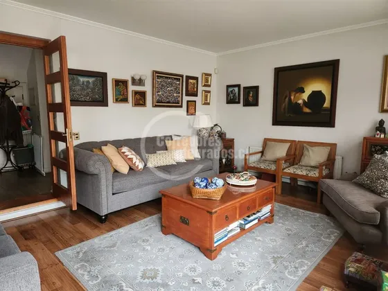 Casa En Venta De 4 Dorm. En Lo Barnechea