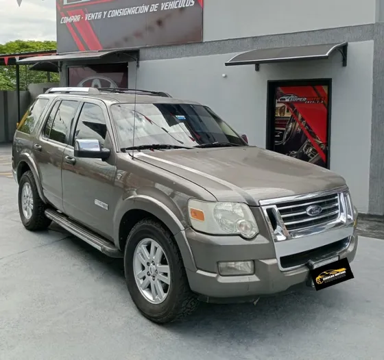 Ford Explorer Automática