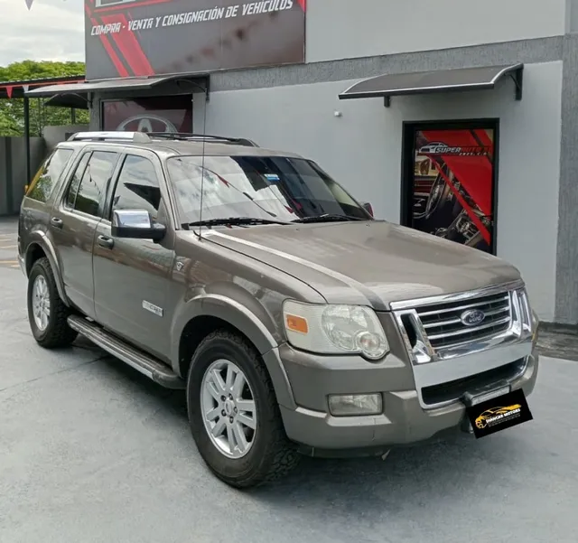 Ford Explorer Automática