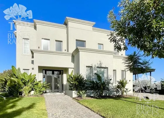 Casa En  Venta En Canton - Golf