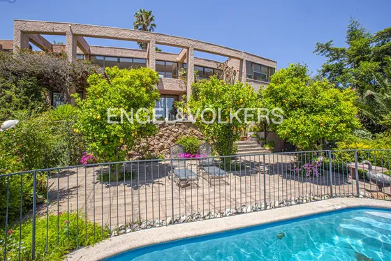 Casa En Venta Sector Quinchamalí, Las Condes