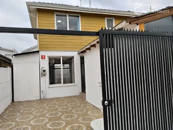 Casa En Venta De 4dorm. 3b 1e En Lampa