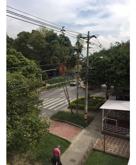 Alquiler De Aparta Estudio Amoblado En Laureles Por Noche O Por Mes 