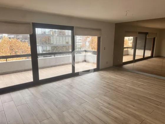 Departamento Renovado En Providencia | Excelente Ubicación