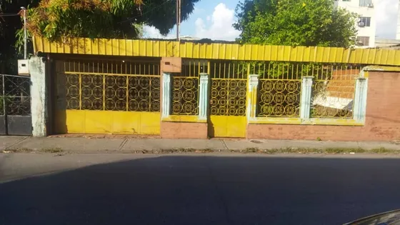 Se Vende Terreno En El Centro De La Ciudad, Calle Sanchez Carreño, 007jsc