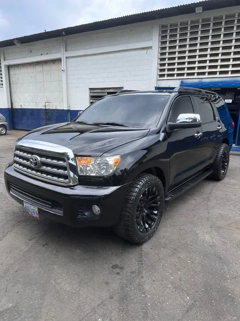 Toyota Sequoia Platinum