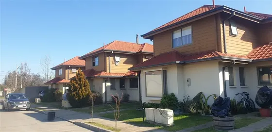 Casa En Venta De 3 Dorm. En Talca