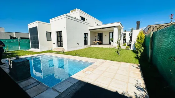 Hemosa Casa En Venta En Barrio Lar De Vieytes Ii  