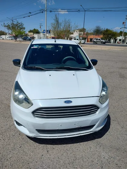 Ford Figo 1.5 Impulse Aa Hatchback Mt