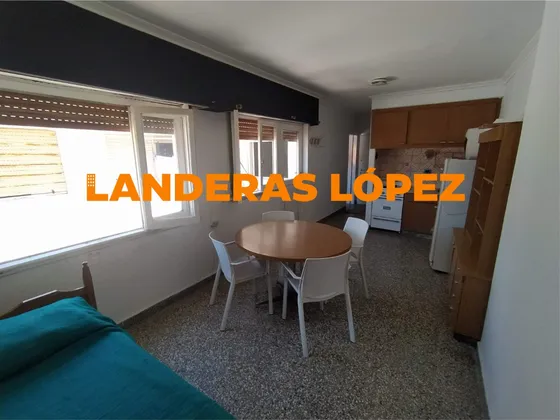 Departamento En Venta En Mar De Ajo Dos Ambientes Primer Piso Por Escalera A 200 Mts Del Mar