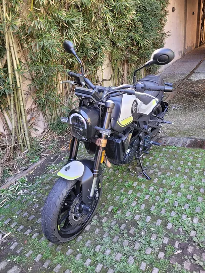 Benelli Leoncino 250cc