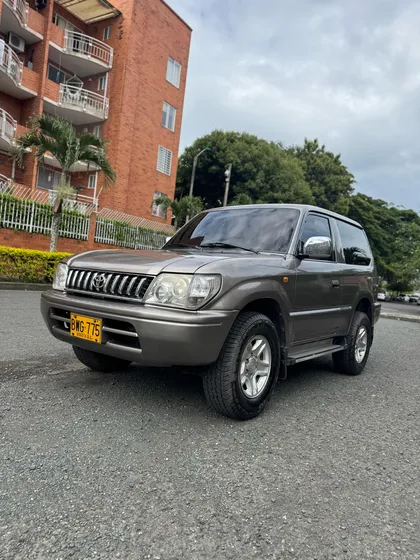 Toyota Prado 2.7 Sumo