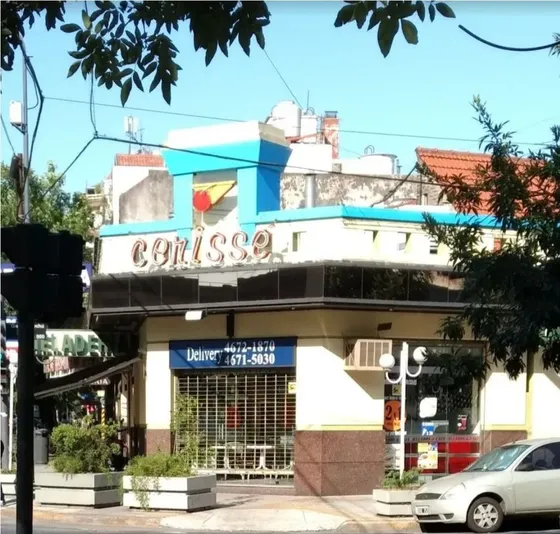 Fondo De Comercio Panadería-confitería En Importante Esquina