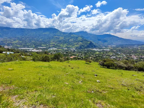 Lote En Girardota En  El Limonar 