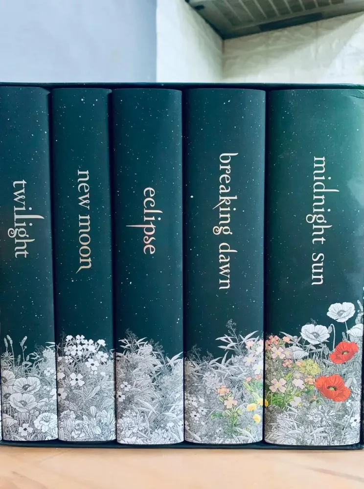 The Twilight Saga Deluxe Hardcover Collection | Cuotas sin interés