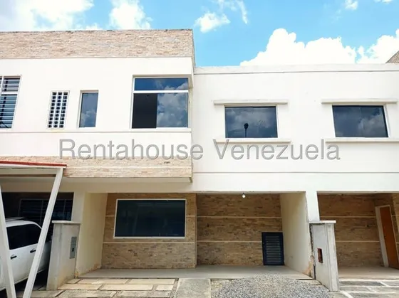 Townhouse  En Venta El Polvero San Diego  Carabobo Leida Falcon Lf25-8934