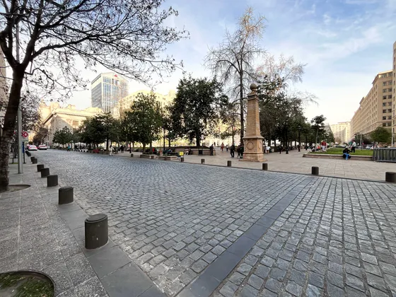 Metro Moneda (68844)