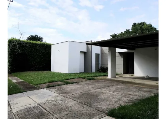 Casa Campestre  En Jamundi Alfaguara