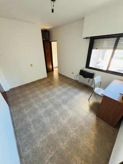 Departamento 1 Dormitorio, Piso 2 Por Escalera