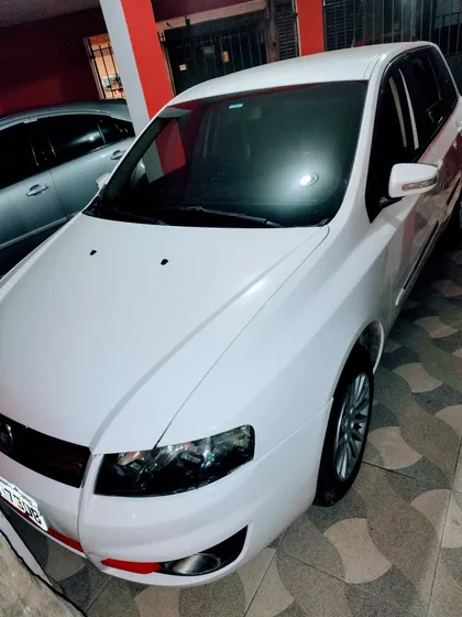 Fiat Stilo 1.8 8v Attractive Flex 5p