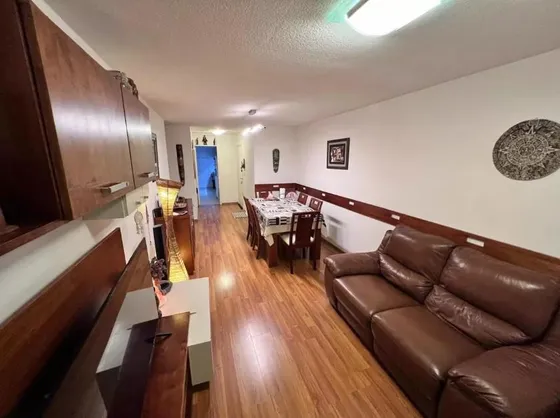 Apartamento En Venta De Dos Dormitorios Con Cochera En Parque Batlle