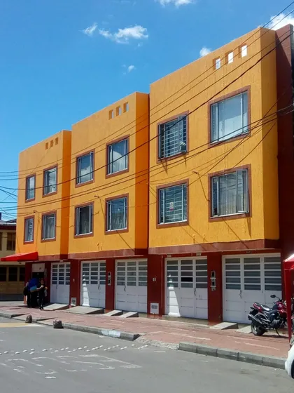 Vendo Casa En La Granja  O Permuto Por Menor Valor 