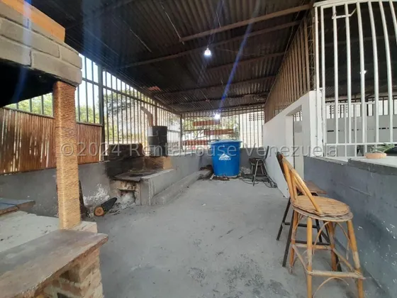 Dennymar, B58cc4 Alquila Local Comercial Ideal Para El Expendio De Comidas Servidas, Área De Deposito, Baños, Parrillera, Estacionamiento Amplio, Zona De La Ruta Gastronómica Contáctame