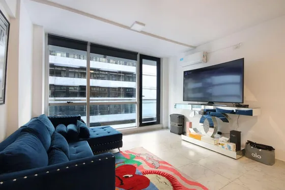 Venta Departamento 2 Ambientes En Puerto Madero Con Cochera