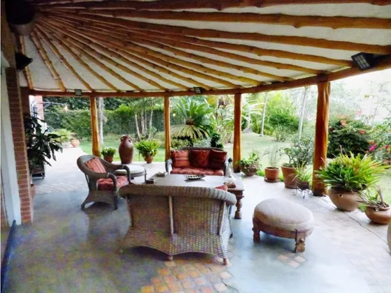 Venta Apto. Duplex 430m2 + Terrazas Y Jardín, 5h/6b/4p, Urb. Miranda