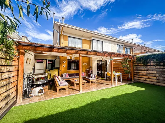 Se Vende Casa En Condominio De Ciudad Satélite De Maipú