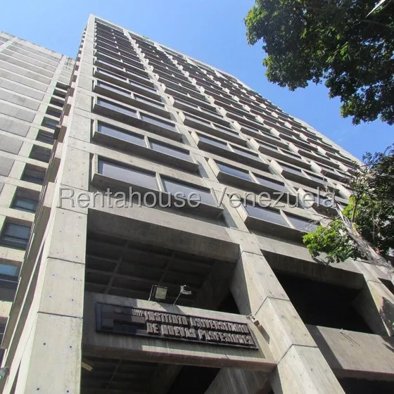 Edificio En Venta, San Bernardino #25-13553 - Marigreys Blanco -