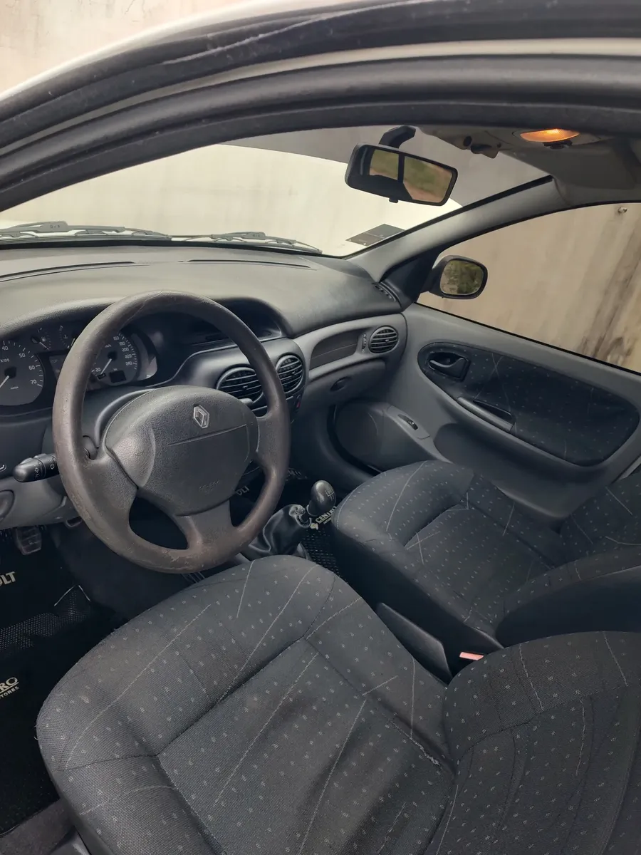 Renault Megane 1.6 16V Expression5444630673575219212