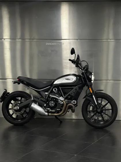Ducati Scrambler Icon Dark 