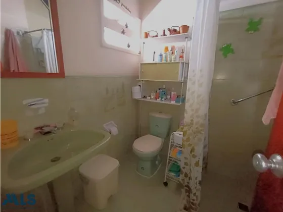 Casa Unifamiliar Buena Ubicación(mls#247759)
