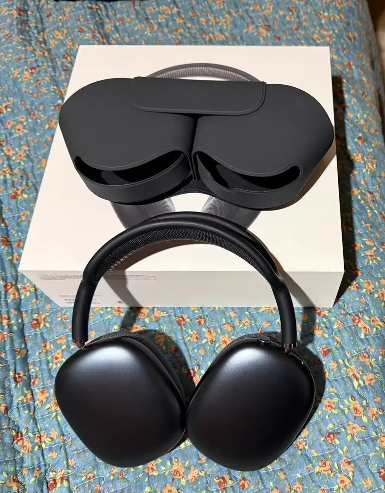 Apple AirPods Max - Roxo | Parcelamento sem juros