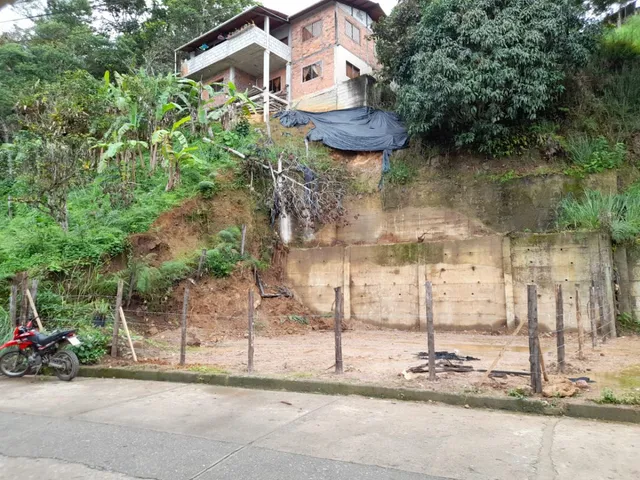Hermoso Terreno Con Clima Y Ubicación Priviligiada.
