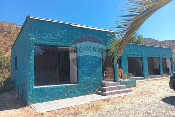 Casa En 10.000m. 2d Y 2b Cuyuncaví. Curacaví