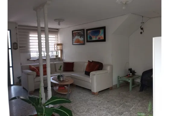 Casa En Venta Calasanz Parte Baja (l)