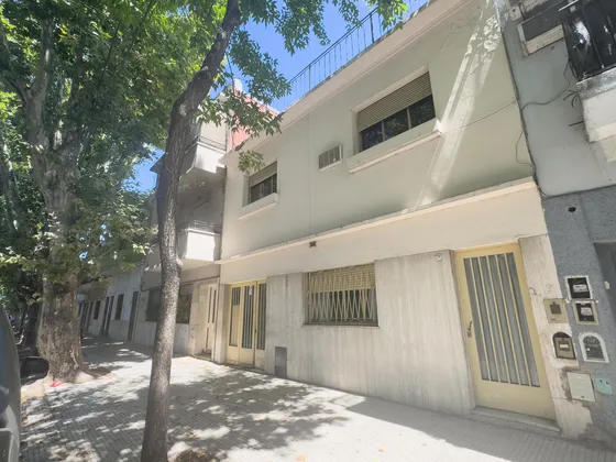 Casa Ideal Para Reciclar En La Paternal