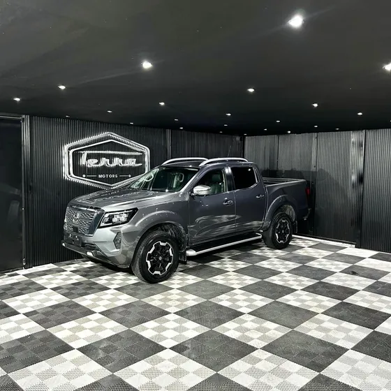 Nissan Frontier 2.5 Le At