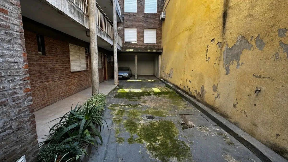 Garage for Sale in Echesortu Neighborhood