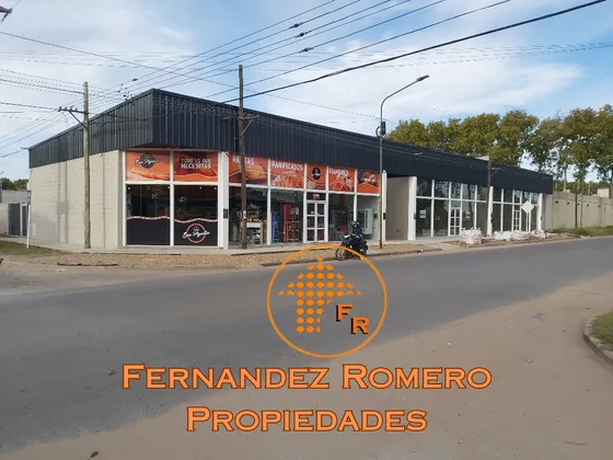Alquila Locales Comerciales - 500 M2 - A Mts Hospital Junin
