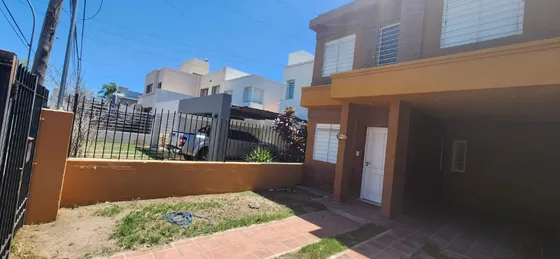 Nuevo Poeta Lugones Duplex Tres Dormitorios