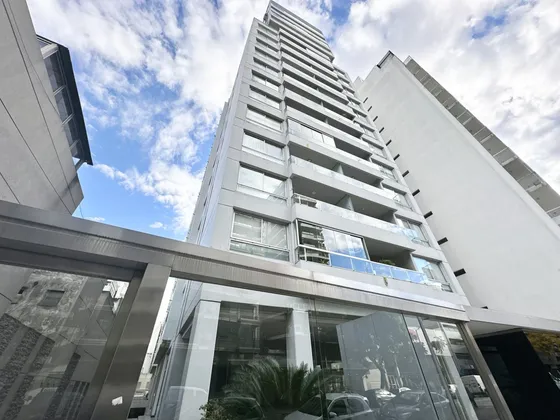 Venta De Departamento De 2 Ambientes Con Cochera Caballito