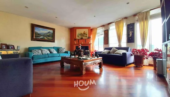 Apartamento En Sagrado Corazon. 4 Habitaciones, 125 M², Id: 133706