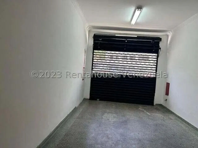 Local En Alquiler A Orilla De Calle En San Bernardino Dubravska Alarcón 24-13129